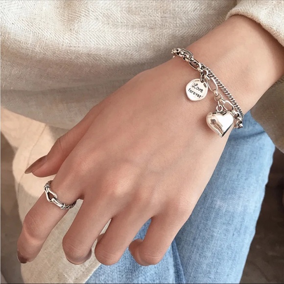 🌟 Silver Color Heart Bracelet - Picture 2 of 4